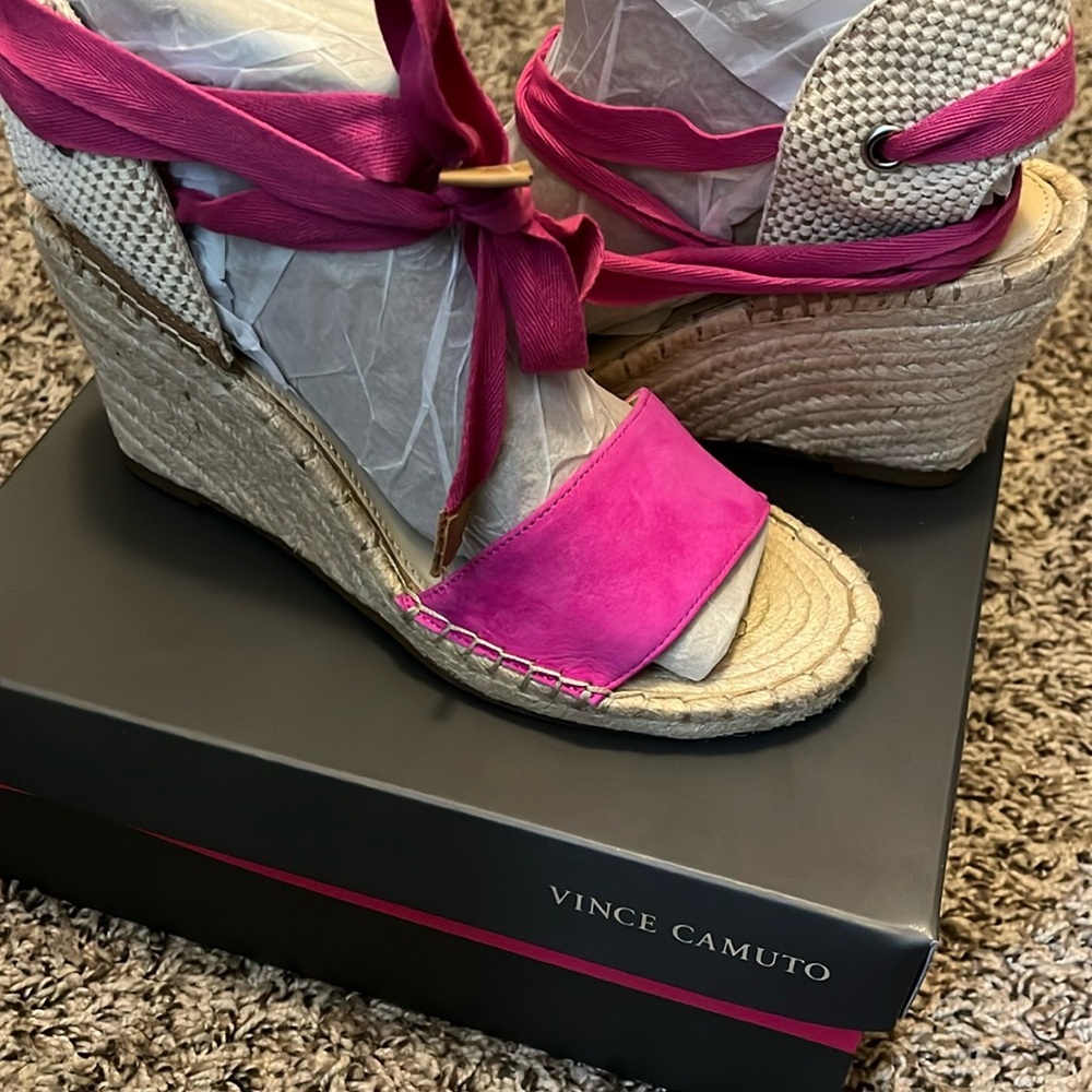 Vince Camuto Red Wedge Shoes Stylish Comfort